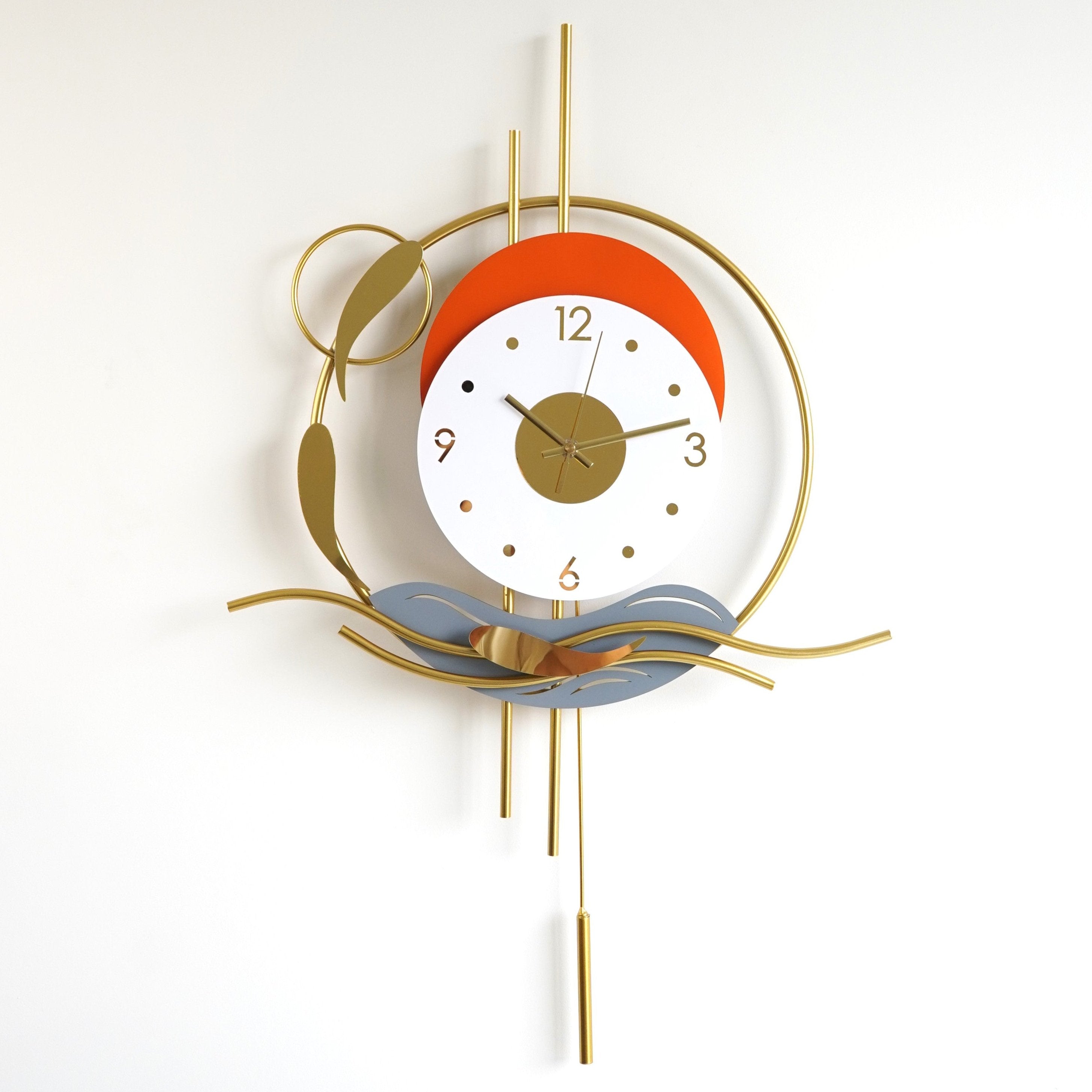 Golden timekeeper Wall clock