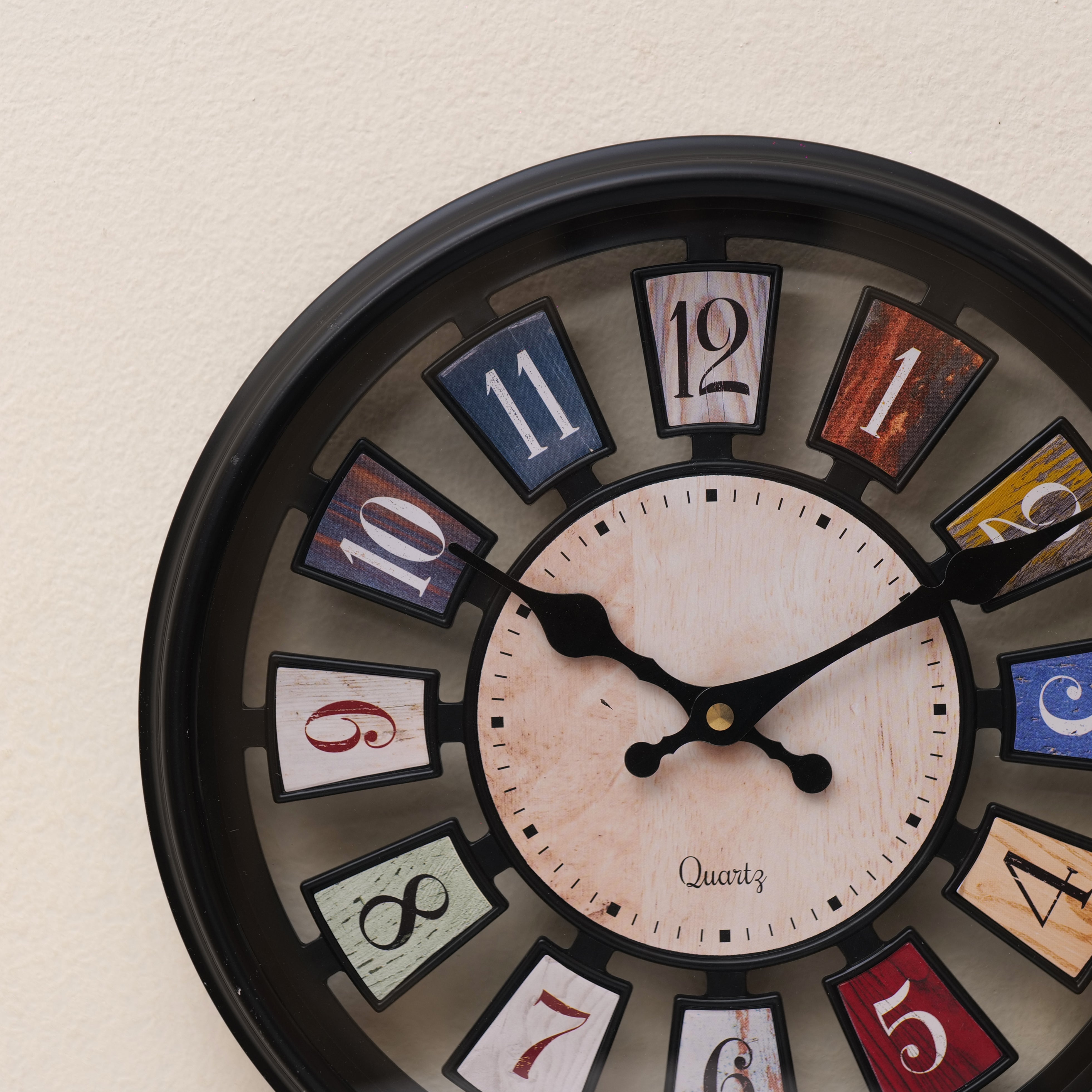 colour Tiko wall clock