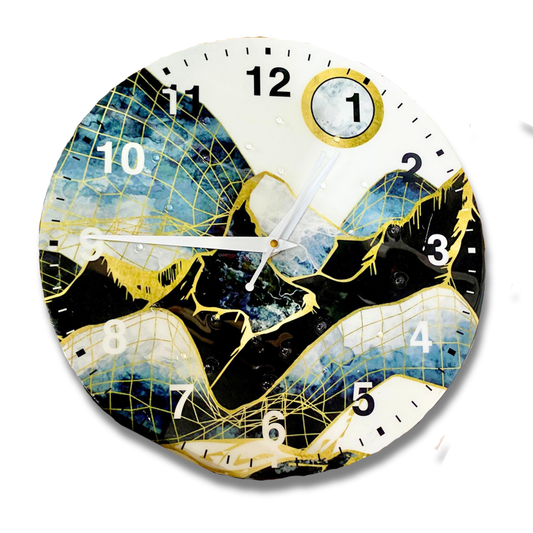 Pattern Pulse Resin clock