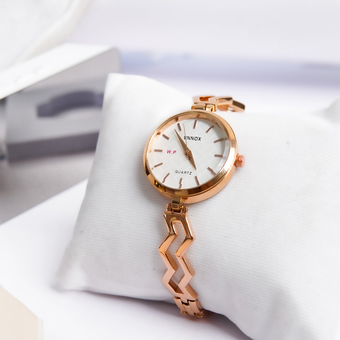Vnnox Ladies Rose Gold Hand Watch