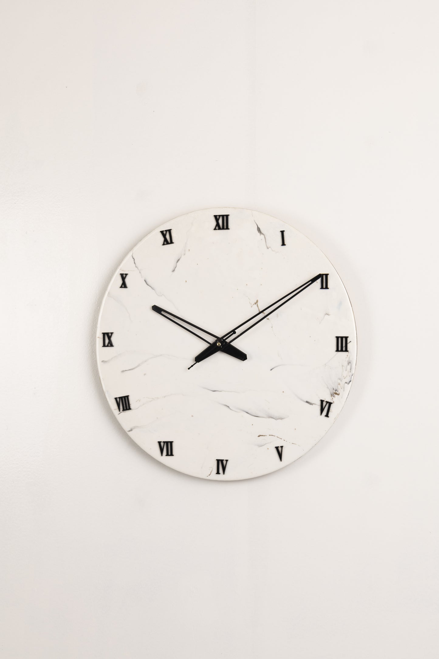 Snowy Peak resin clock